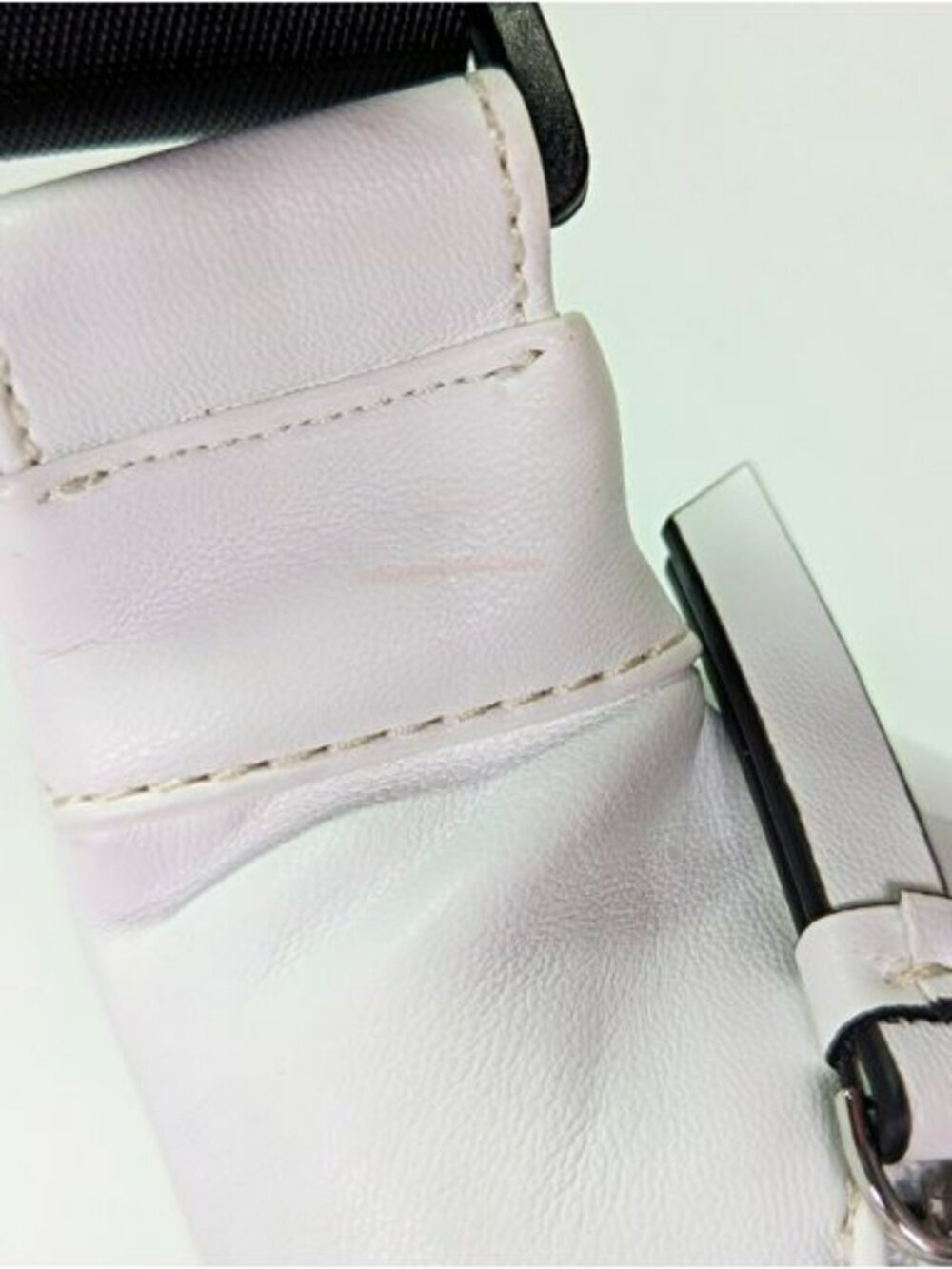 DKNY Tilly Unisex White Medium Zippered Sling Bag O/S (MSRP $148) - Picture 6 of 9
